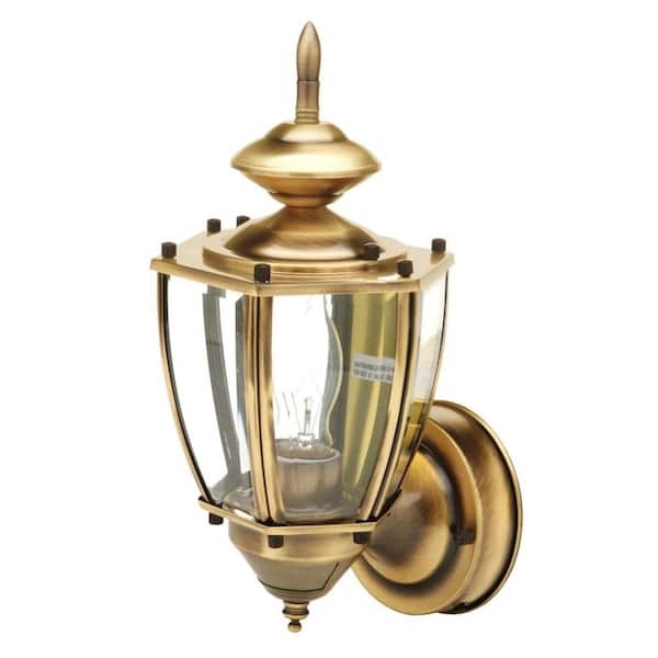 CCI 19 in. Antique Brass Motion Activated Outdoor Beveled Glass Coach Lantern