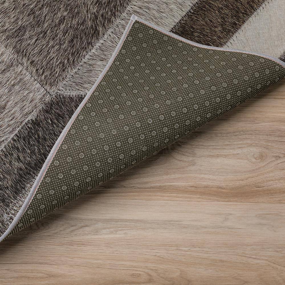 Gray Chevron Faux Hide Non-Skid Accent Rug 1'8" x 2'6"