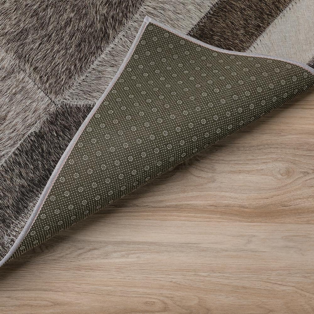 Gray 5' x 7' Washable Faux Hide Chenille Area Rug