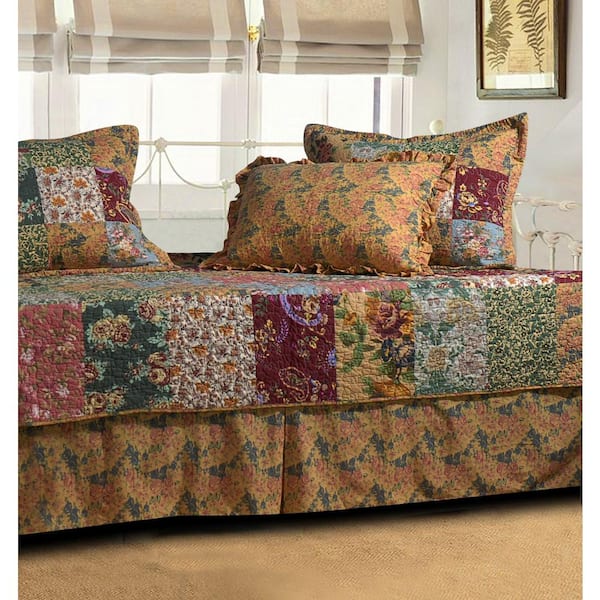 Antique Chic Daybed Set, 5-Piece Daybed