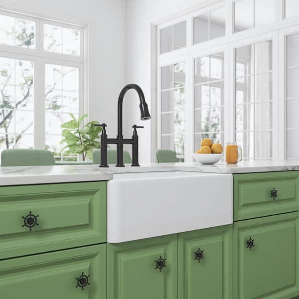 Flynama White Farmhouse Sink Deep Apron Sink Undermount Farmhouse