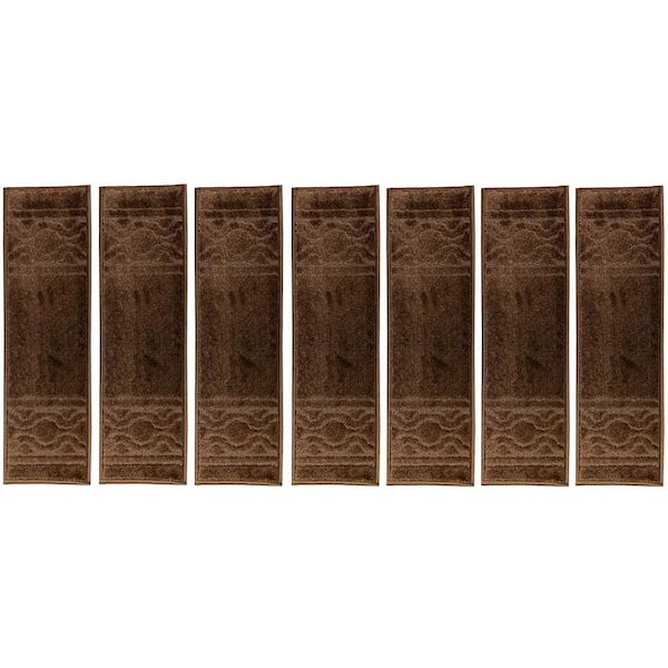 https://images.thdstatic.com/productImages/39e5b2cd-8613-4d38-9f65-017490fb6687/svn/chocolate-brown-stair-tread-covers-mxst7x26brwn-7-c3_600.jpg