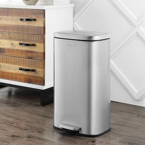 Curtis 8 Gal. Chrome Step-Open Trash Can