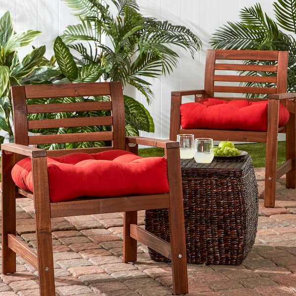 https://images.thdstatic.com/productImages/39fcddb2-5a09-44ea-bb76-fc6eb5f94072/svn/greendale-home-fashions-outdoor-dining-chair-cushions-oc6800s2-salsa-e1_600.jpg