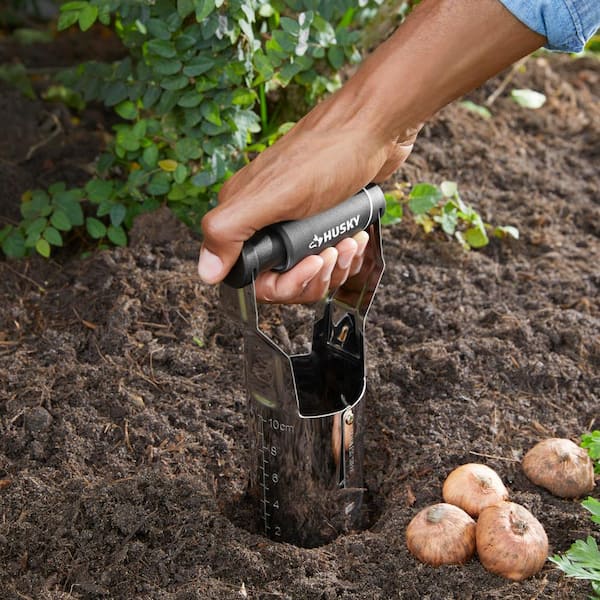 Why Use a Bulb Planter?