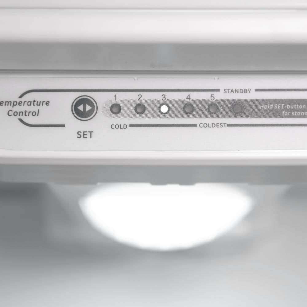 White 18.0 Cu. Ft. Frost-Free Top Freezer Refrigerator with Ice Maker