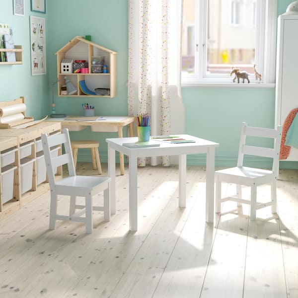 Carnegy Avenue Kyndl Kids Solid Hardwood 3-Piece Square Wood Top White Table and Chair Set for Playroom, Bedroom, Kitchen