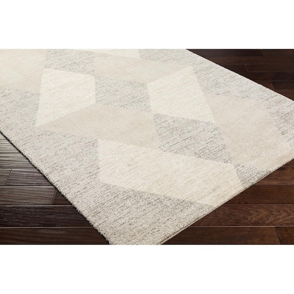 Gavic Ivory Modern Geometric 8 X 12  Area Rug
