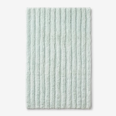 24 by 40-Inch Castle Hill Bath Mat with Spray Latex Backing Sage Diamond Design 