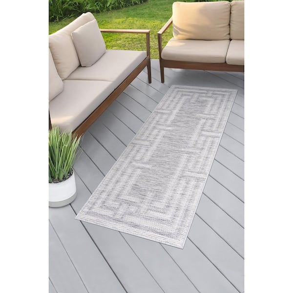 Bailey Gray 2 ft. x 7 ft. Transitional Geometric Flat Weave Polypropylene Runner Indoor/Outdoor Runner Rug