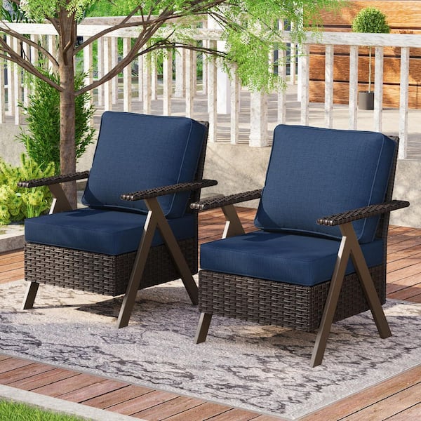 R-Shaped Armrest Brown Wicker Outdoor Patio Lounge Chairs with Blue Cushions (2-Piece)