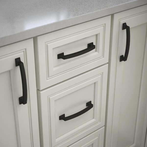 12-Pack Classic Edge 5-1/16 in. (128 mm) Classic Matte Black Cabinet Pull