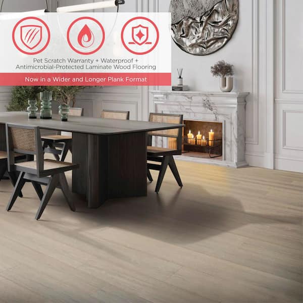 Outlast+ XL Light Ledford Oak 12 mm T x 8.35 in. W x 54.33 in. L Waterproof Laminate Wood Flooring (22.04 sq.ft./case)
