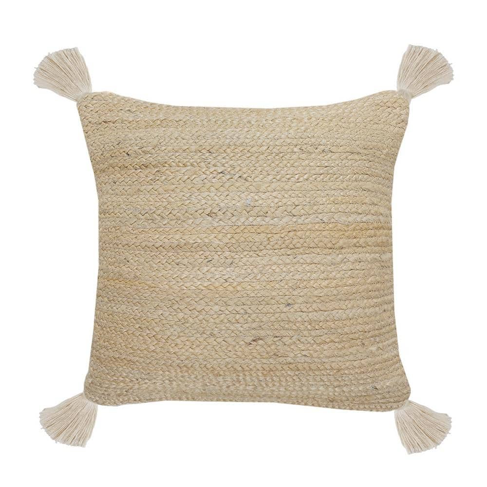 DIY Pillow: Rug Pillow with Tassels