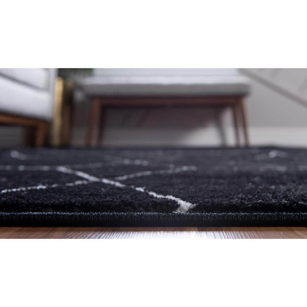 Black Ivory Trellis Synthetic 4'1" x 6'1" Easy-Care Area Rug