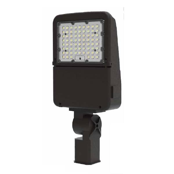 HALCO LIGHTING TECHNOLOGIES 100-Watt 120-277-Volt Slipfitter Line Voltage Bronze Outdoor Integrated LED Large Landscape Flood Light, Selectable