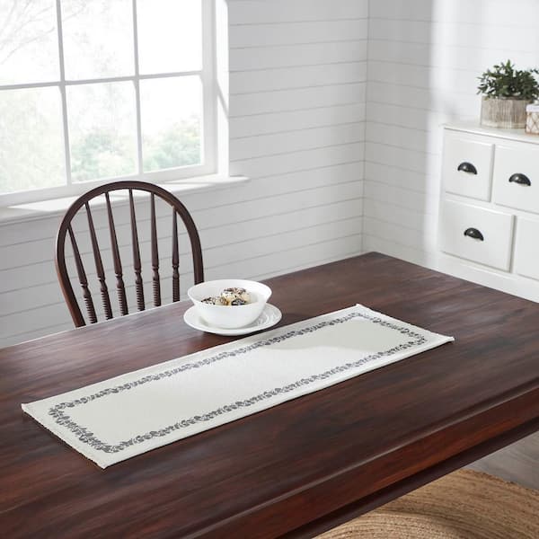 Finders Keepers 12 in. W x 36 in. L White Floral Cotton Table Runner