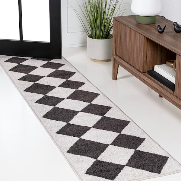 Draper Classic Geometric Diamond Pattern White/Charcoal 2 ft. x 8 ft. Runner Rug