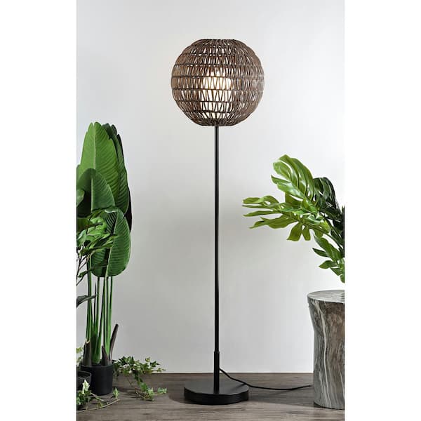 JONATHAN Y Bea 61 in. Outdoor Woven Globe LED Floor Lamp, Coffee/Black
