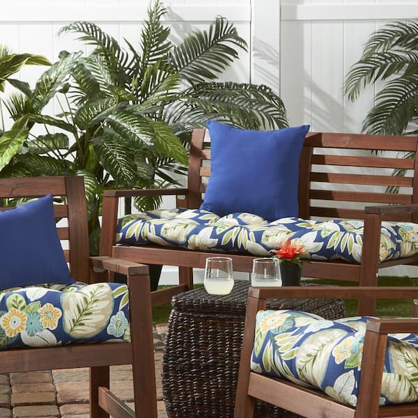 Greendale Home Fashions 51 in. Outdoor Bench Cushion Marine Blue