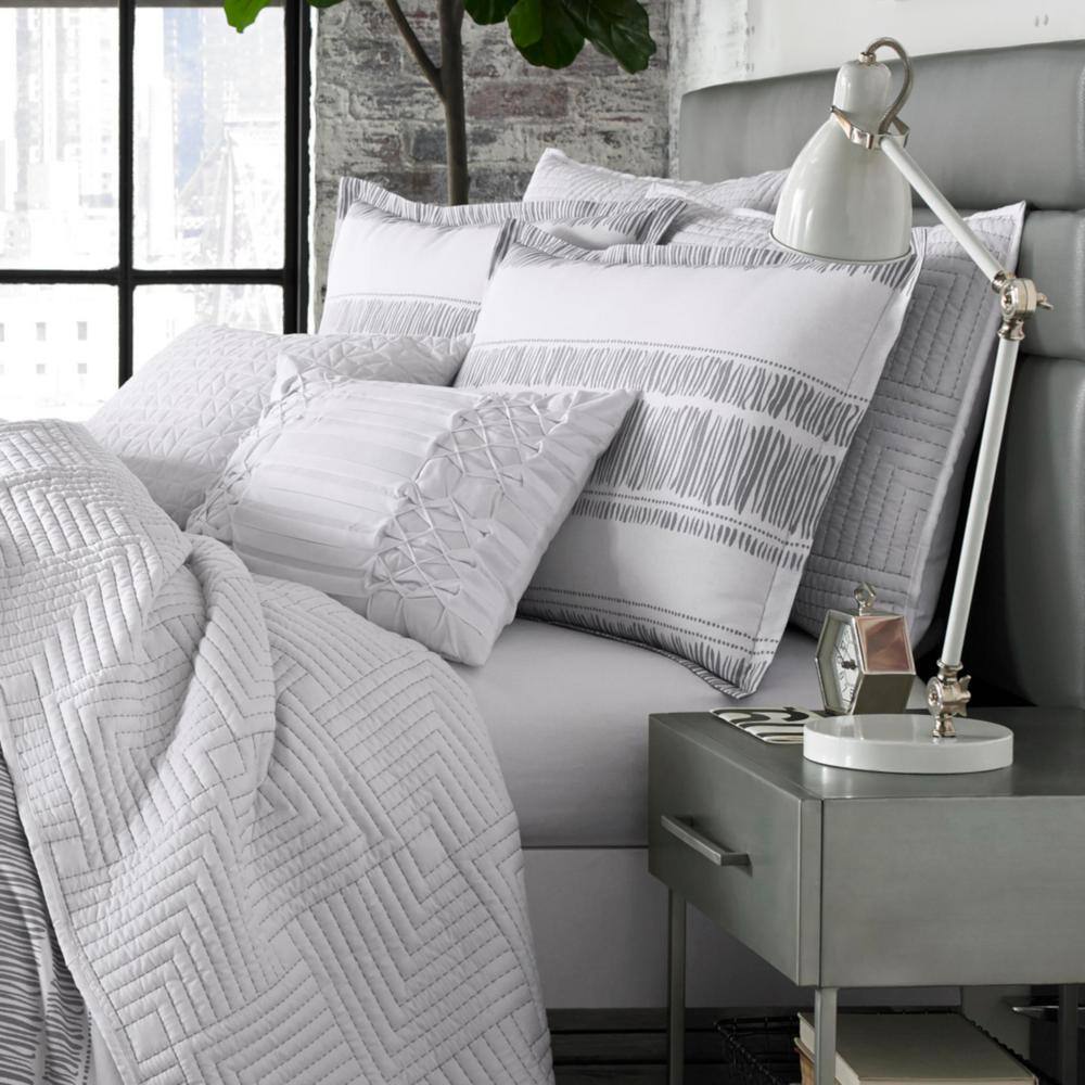 Ziggy Twin White Cotton Reversible Comforter Set