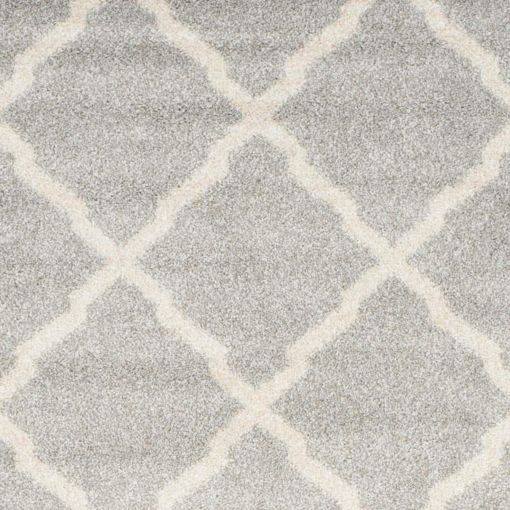 Elegant Geometric Reversible Runner Rug in Beige and Light Grey
