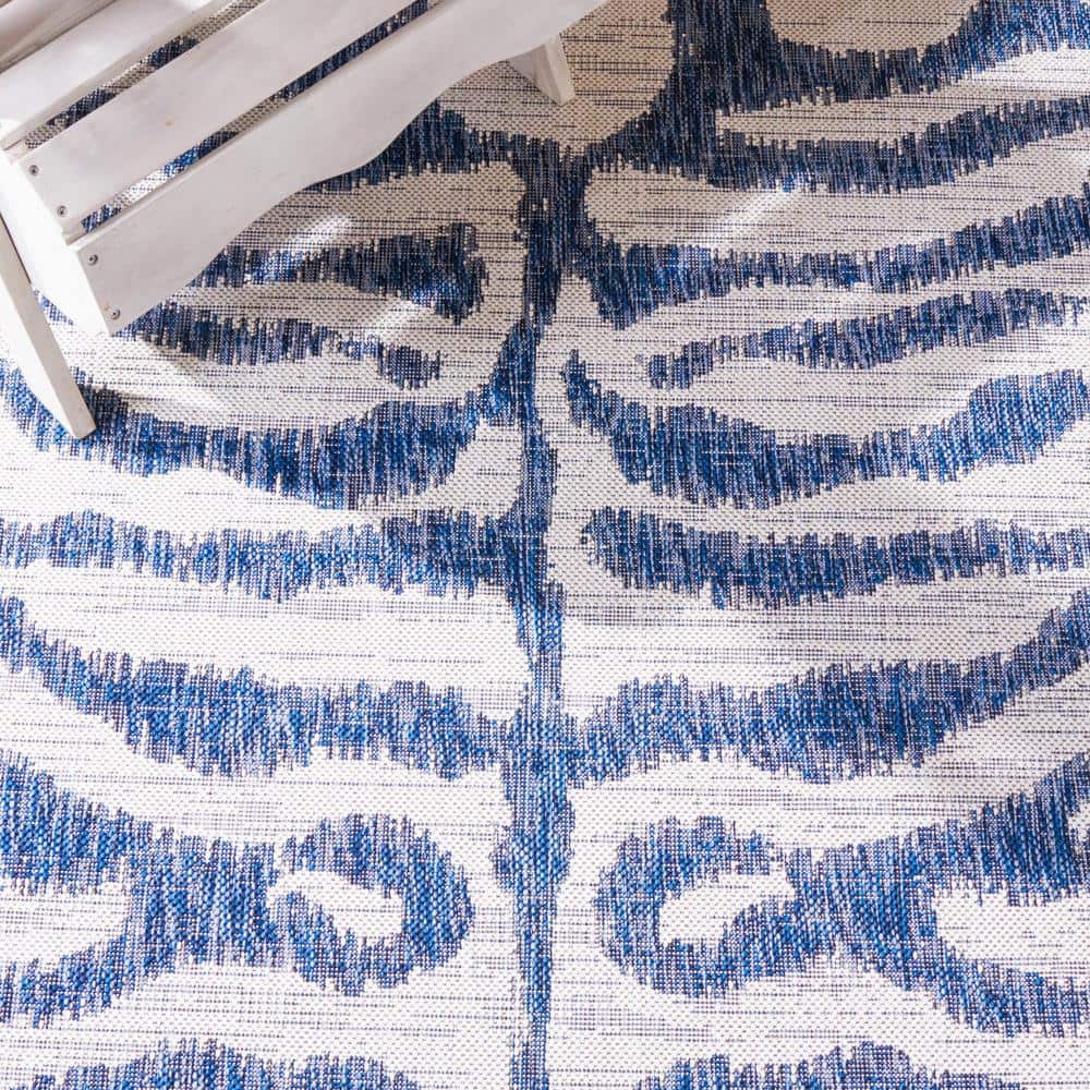 Ivory and Navy Square Stain-Resistant Cotton Outdoor Rug