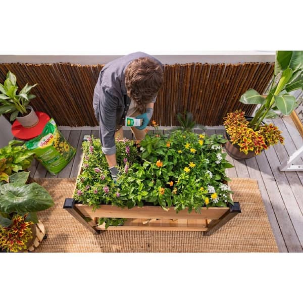 Vigoro 2 ft. x 4 ft. Elevated Cedar Garden Bed with Shelf (Vinyl Legs)  445190 - The Home Depot