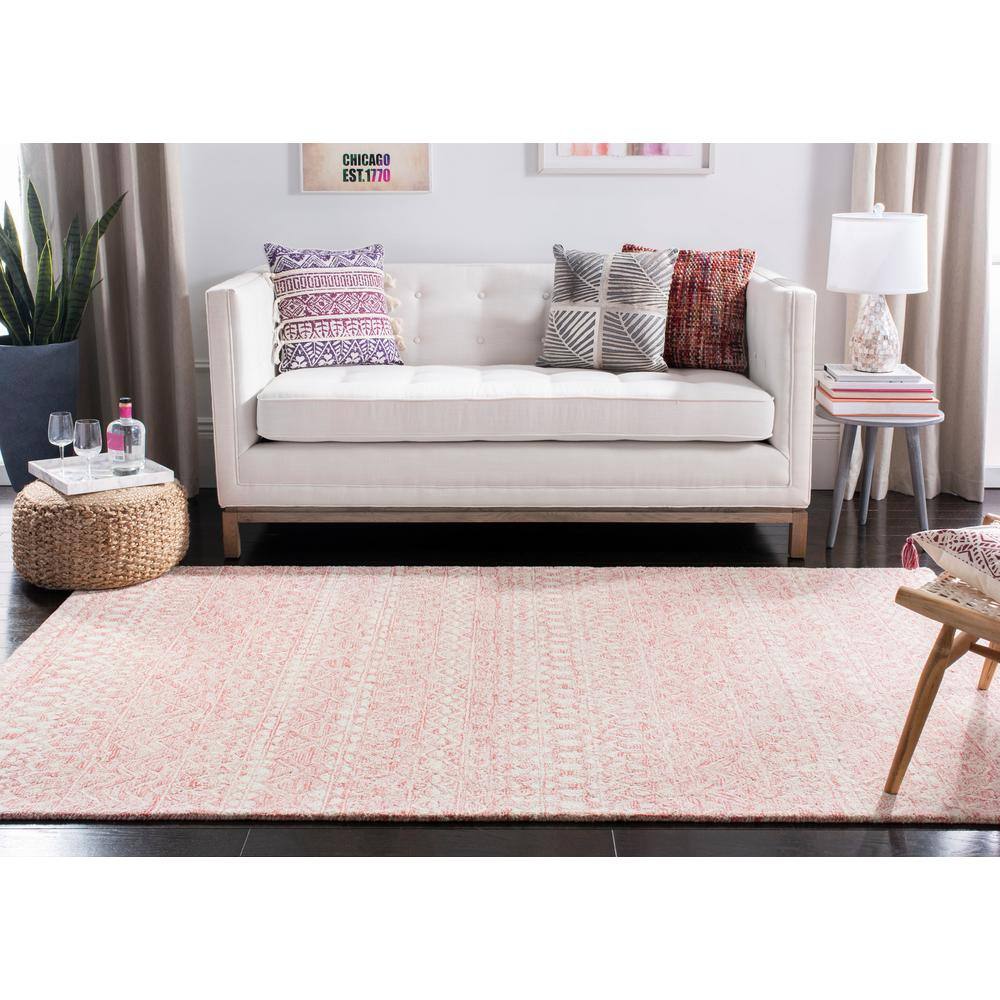 Ivory Elegance 8' x 10' Handmade Wool Tufted Rectangular Rug