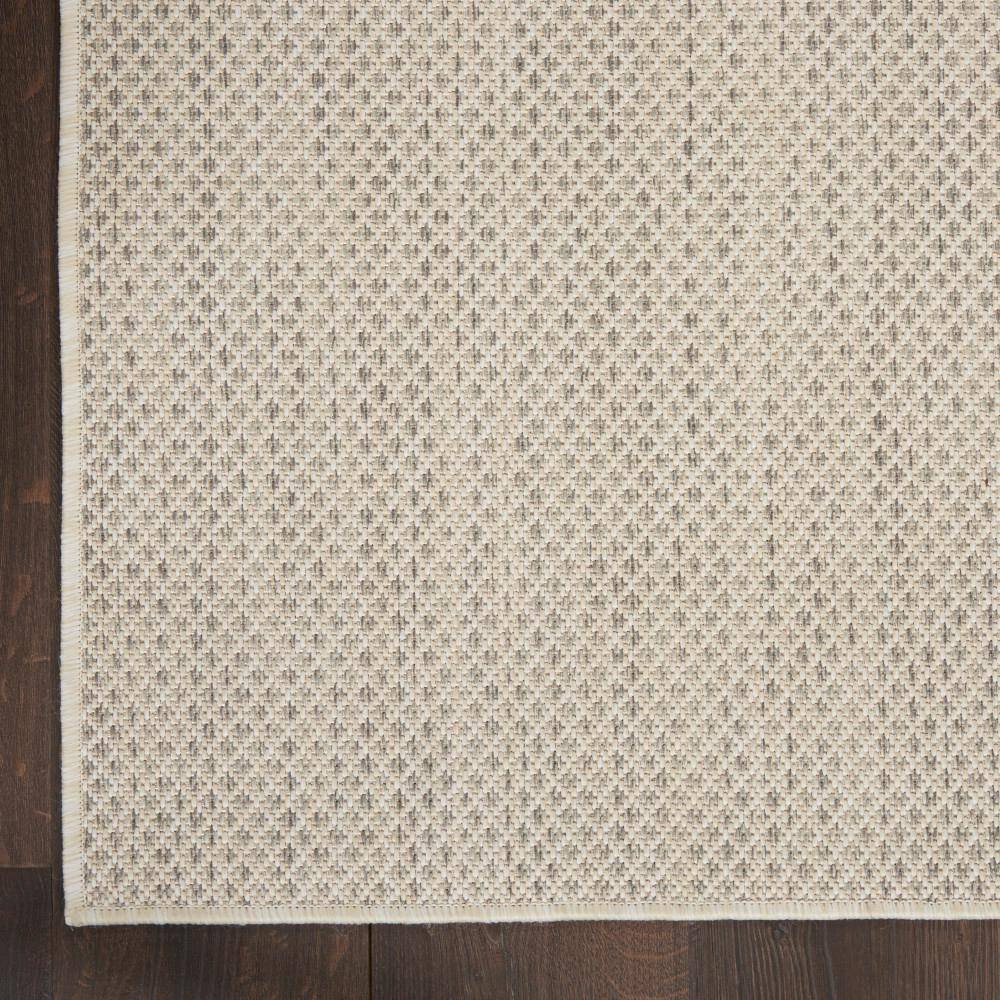 Ivory Silver Geometric Easy Care 8' x 10' Outdoor Rug