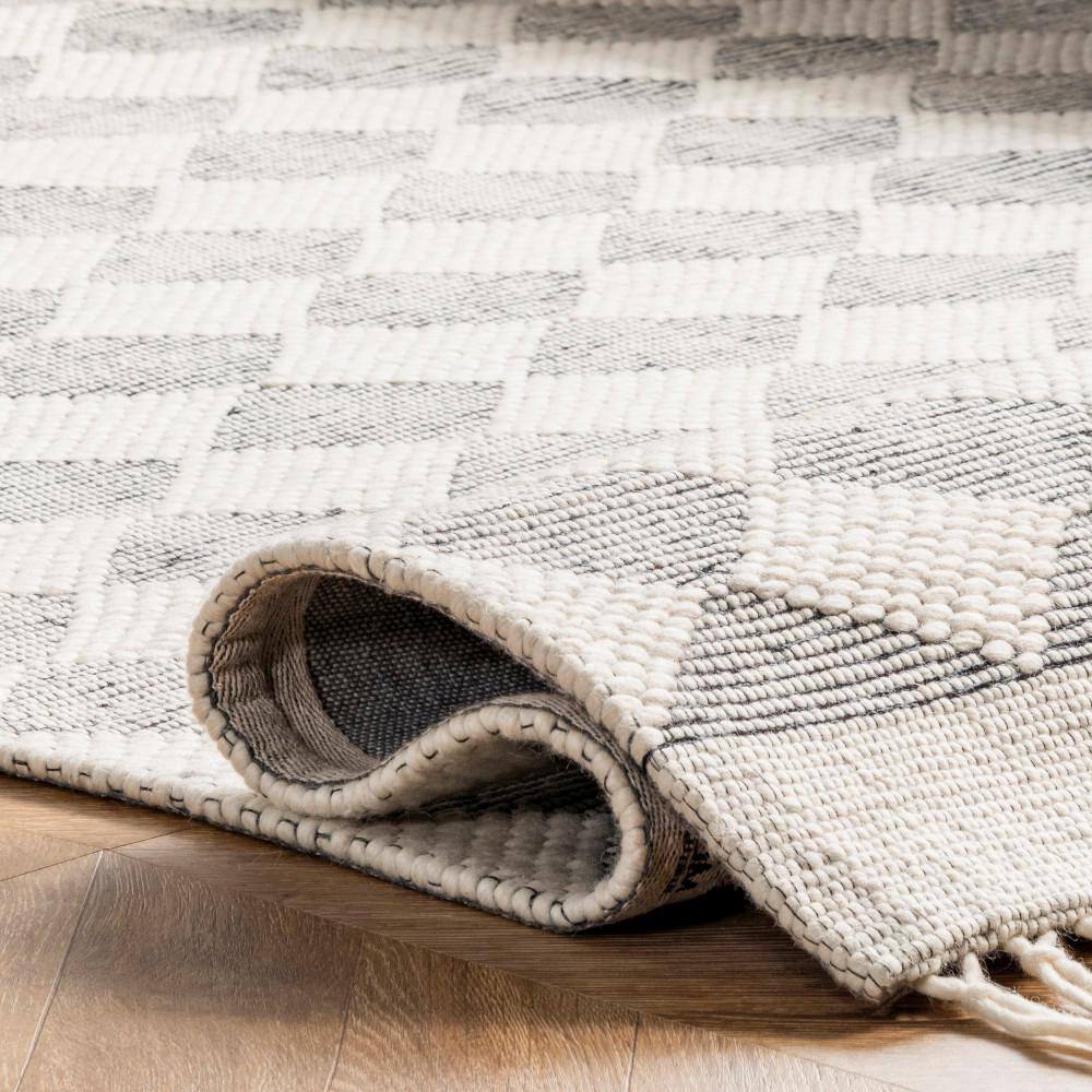Handmade Gray Diamond Wool and Synthetic 8' x 10' Area Rug