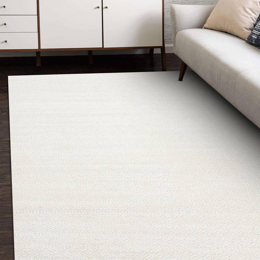 Handwoven Serenity Ivory Wool 8' x 10' Flatweave Area Rug