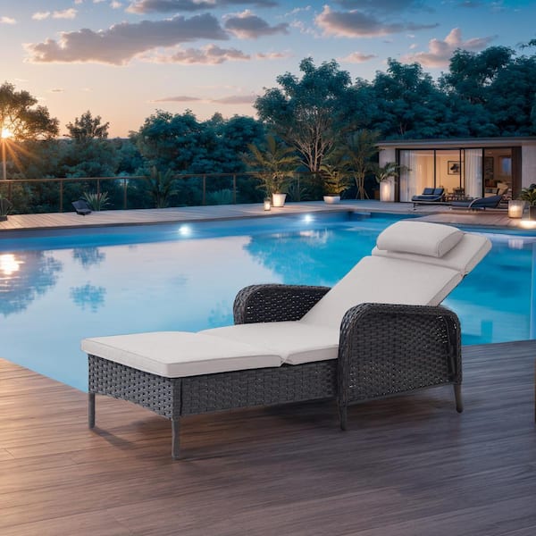 Brown 1-Piece Wicker Outdoor Chaise Lounge with Beige Cushions