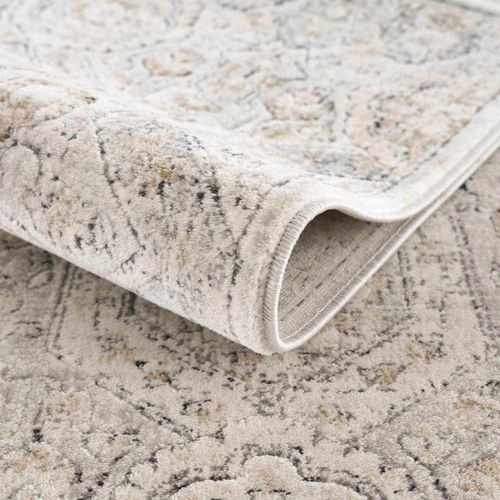 Gray Polypropylene Medium Pile Runner Rug 2'7" x 7'3"