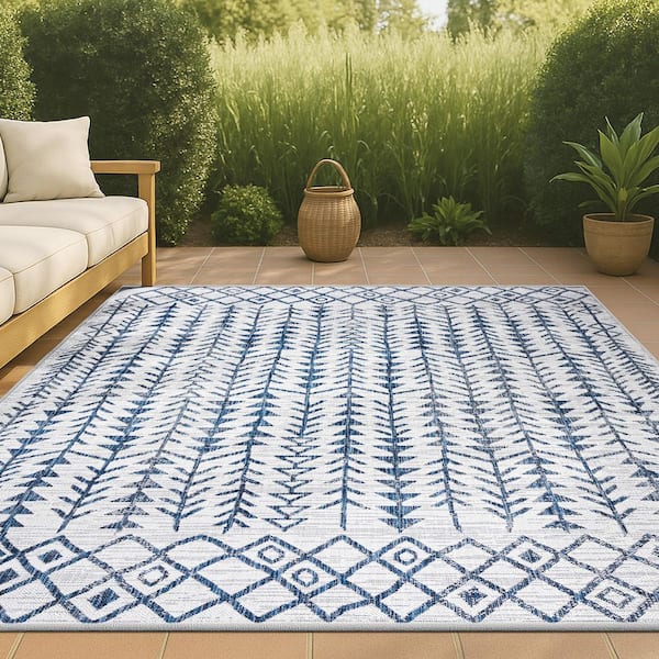 Tokay Bohemian Ivory/Blue 8 ft. x 10 ft. Geometric Indoor/Outdoor Area Rug