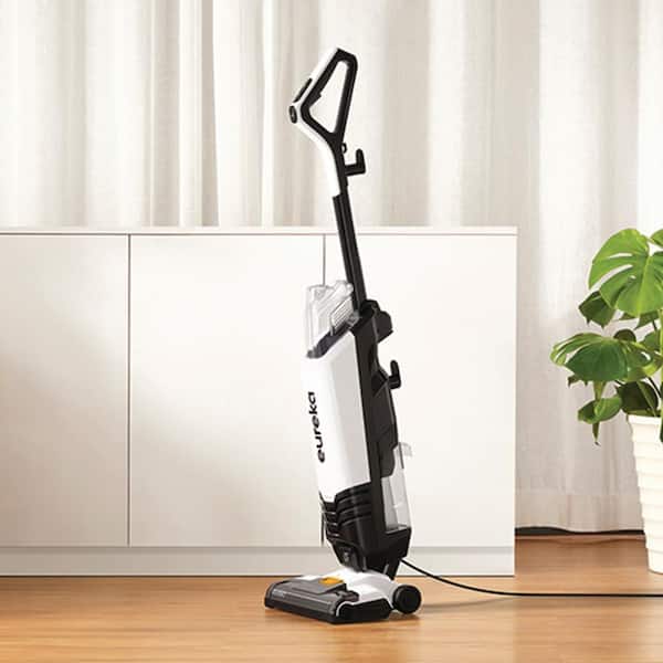 Vacuum That Sucks Up Water - A Guide to Wet/Dry Vacuums