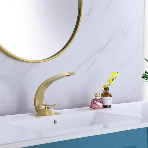 Single Handle Single Hole Bathroom Faucet 3. 2GPM Vanity Faucet in Brushed Gold