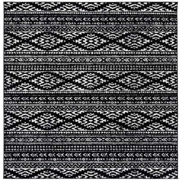 SAFAVIEH Tulum Black/Ivory 5 ft. x 5 ft. Square Tribal Geometric Striped Area Rug