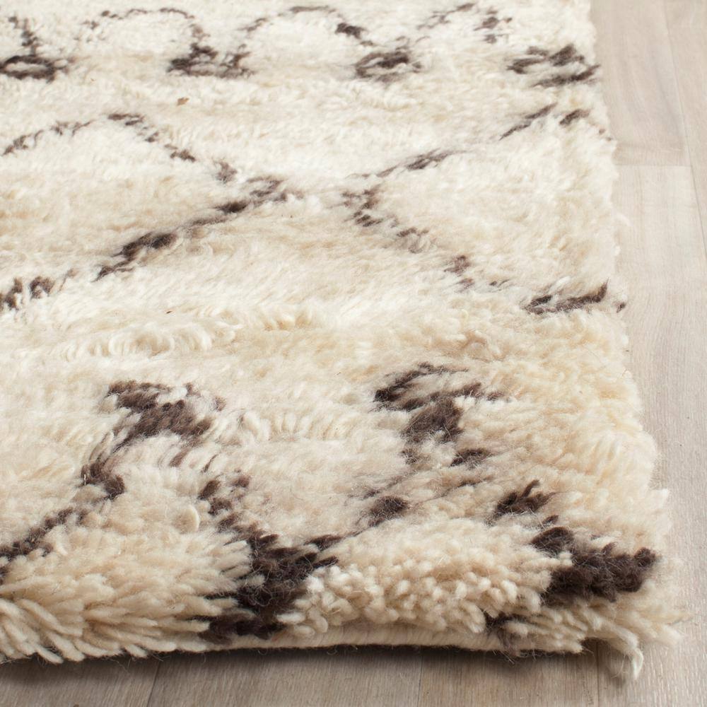 Ivory and Dark Brown Hand-Tufted Wool Shag Rug, 8' x 10'