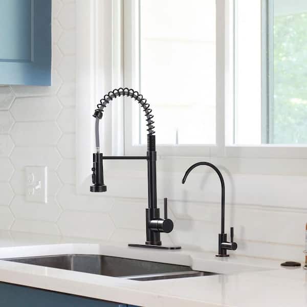 19 in. H Single Handle Pull Down Sprayer Kitchen Faucet with Drinking Water Faucet and 360° Swivel Spout in Brozne