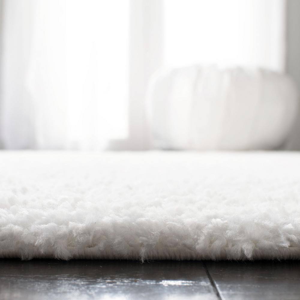 Luxe White Shag 3' x 5' Synthetic Rectangular Rug