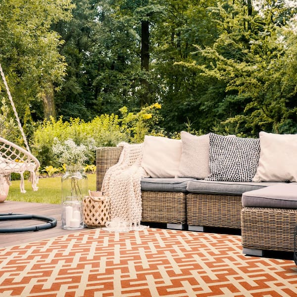 Courtyard Terracotta/Bone 4 ft. x 4 ft. Square Geometric Indoor/Outdoor Patio  Area Rug
