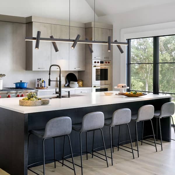 47.24'' 6-Light Matte Black Linear Integrated LED Pendant Light with Rotatable Heads