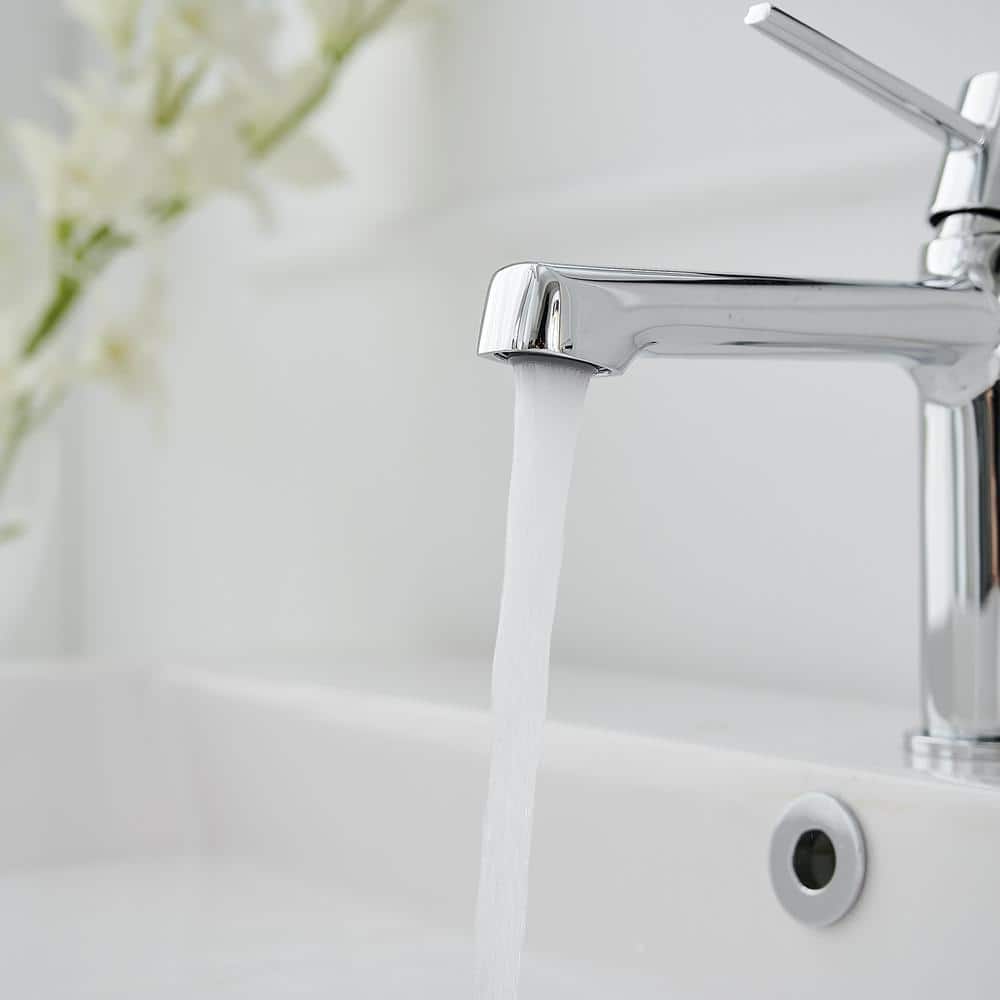 Polished Chrome Single Handle Modern Bathroom Faucet