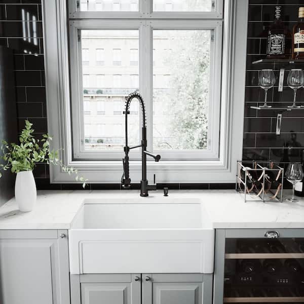 VIGO 33-Inch Single Bowl Matte Stone™ Crown Reversible Apron Front  Farmhouse Kitchen Sink and Zurich Pull-Down Kitchen Faucet and Soap  Dispenser Set in Matte Black