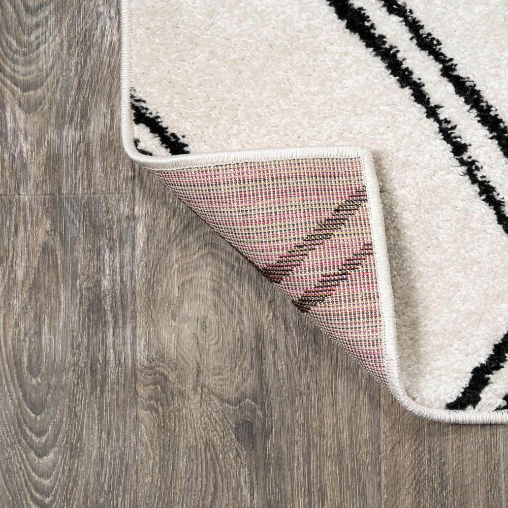 Deia Moroccan Style Diamond Shag White and Black 3' x 5' Area Rug