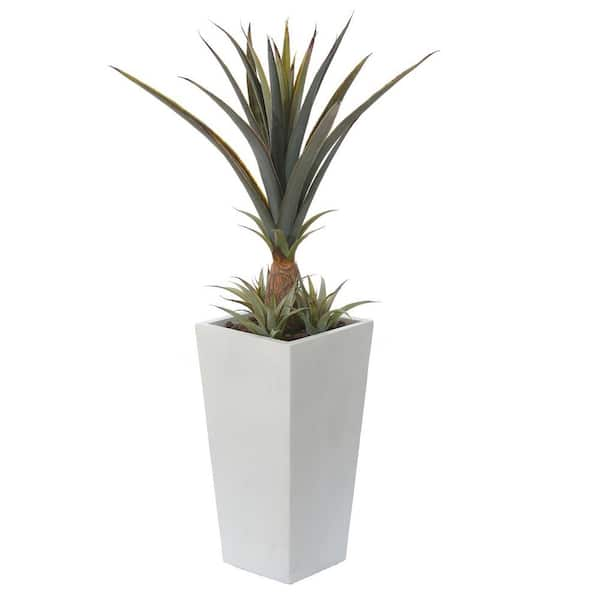 LuxenHome White 24.88in. Tall MgO Planter-