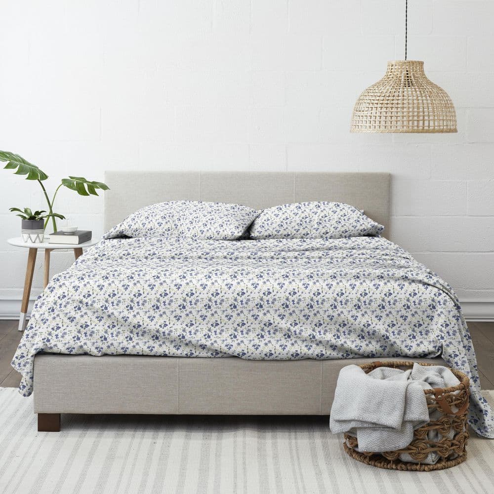 Light Blue Floral Queen Microfiber Bed Sheet Set