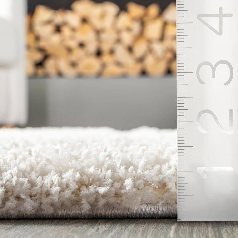 Modern Shag 4' x 6' Gray and White Synthetic Area Rug