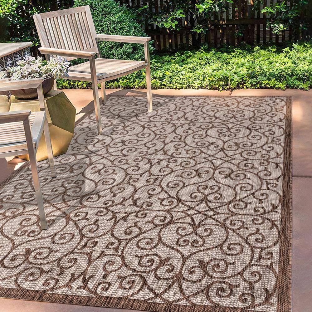 Taupe & Espresso Vintage Filigree Synthetic 5x8 Outdoor Rug